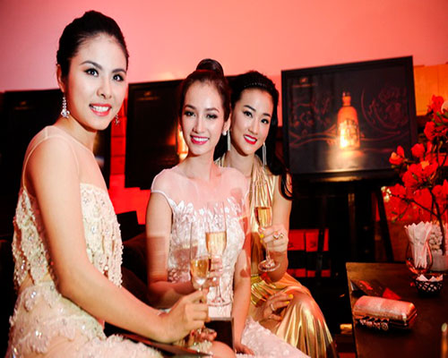 Người[-]đẹp[-]Việt[-]dự[-]LHP[-]Cannes[-]năm[-]nay